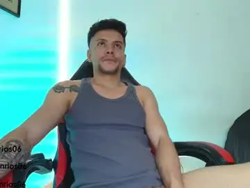 Chaturbate Live Sex Cam of deconrios