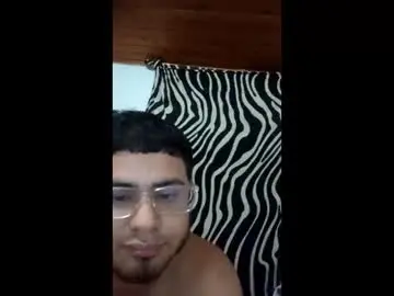 Chaturbate Live Sex Cam of kn_horny