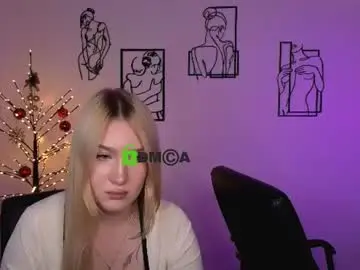 Chaturbate Watch Live Sex Cams of emilynxx