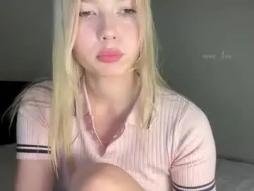 Chaturbate Free Porn Cam of naive_love