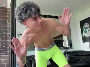 Chaturbate Live Sex Cam of pretur_crubaa