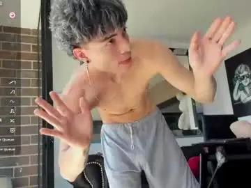 Chaturbate Best live sex cam show of pretur_crubaa