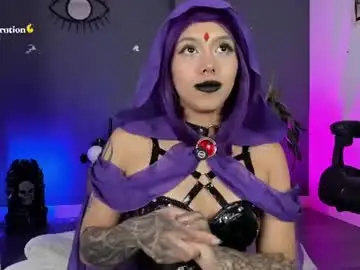Chaturbate Live Sex of ravenwitch_