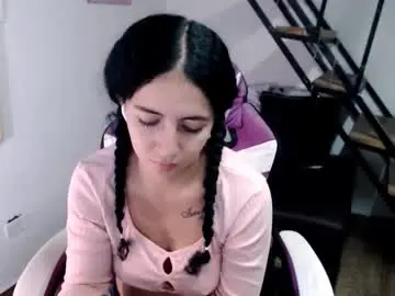 Chaturbate Live Sex Cam of samantha2girl