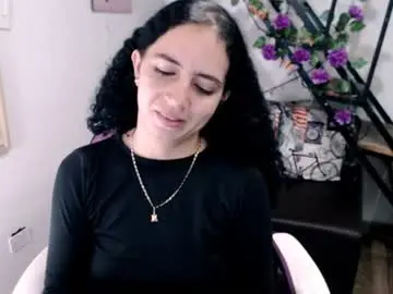Chaturbate Live Sex Cam of samantha2girl
