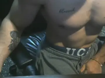 Chaturbate Live Sex of tremboman10