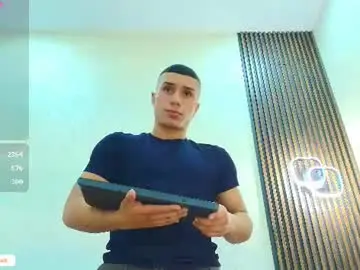 Chaturbate Live Porn of bruno_cavalli
