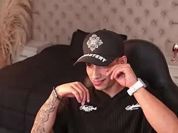 Chaturbate Live Sex Cam of jhoanleandro