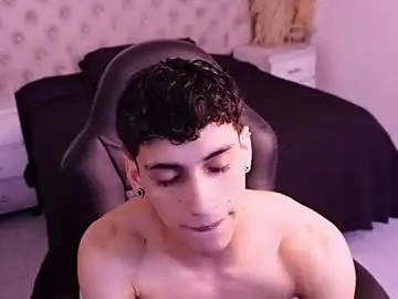 Chaturbate Live Sex Cam of jhoanleandro