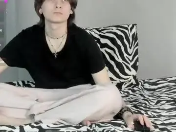 Chaturbate Live Sex Cam of lazydarkknight
