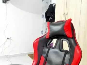 Chaturbate Free Porn Cam of daniel_443