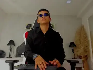 Chaturbate Best live sex cam show of dylanroyce_