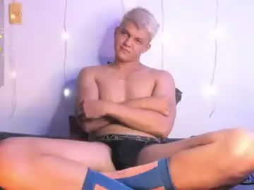 Chaturbate Private Sex Chat of izan_02