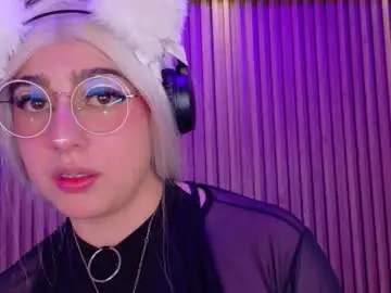 Chaturbate Live Sex Cam of gabyrose9