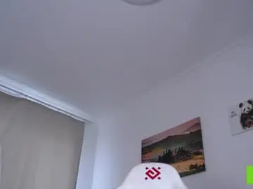 Chaturbate Free Live Porn of adeles_vibes