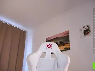 Chaturbate Live Porn of adeles_vibes