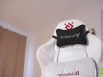 Chaturbate Free Porn Cam of adeles_vibes