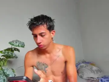 Chaturbate Live Sex of lucian_davii