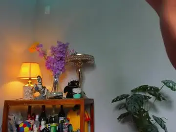 Chaturbate Live Sex Cam of lucian_davii