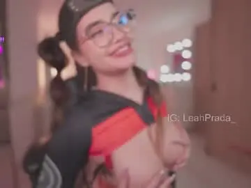 Chaturbate Sex Chat of leahprada_