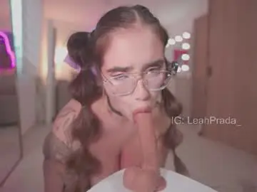Chaturbate Watch Live Sex Cams of leahprada_