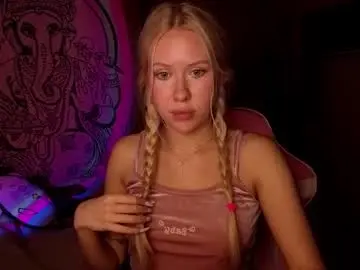 Chaturbate Live Sex Cam of pureeangel