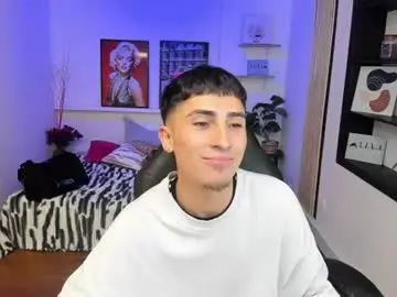 Chaturbate Best live sex cam show of benji23_