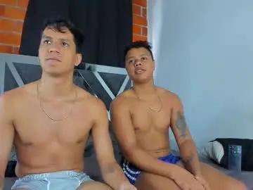 Chaturbate Free Porn Cam of robertmiller21