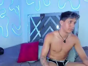 Chaturbate Nude Webcam of robertmiller21