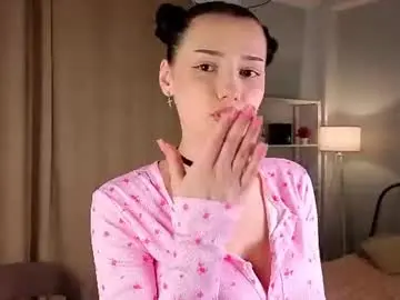 Chaturbate Live Porn of odelyncure