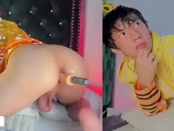 Chaturbate Live Sex of levi_ackermann1