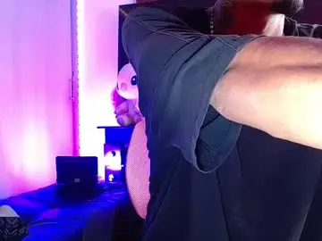 Chaturbate Live Sex Cam of liiaam_lee_