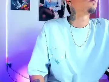 Chaturbate Live Sex Cam of liiaam_lee_