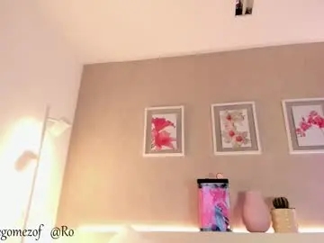 Chaturbate Watch Live Sex Cams of roxannegomez_