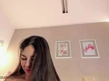 Chaturbate Sex Chat of roxannegomez_