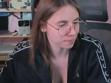 Chaturbate Nude Webcam of _lovelylove_