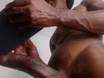 Chaturbate Nude Webcam of drake_brown_23