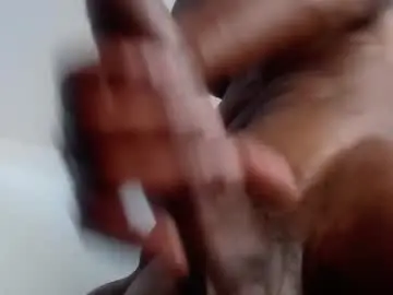 Chaturbate Live Sex Cam of drake_brown_23