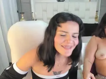 Chaturbate Live Sex of thalia_veyra