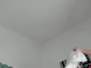 Chaturbate Live Sex Cam of kim2_t