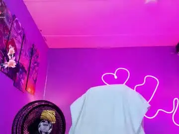 Chaturbate Live Sex Cam of lizz_manson28