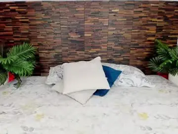 Chaturbate Adult Video Chat of ariiaa_1