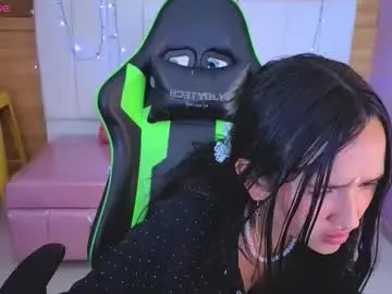 Chaturbate Nude Webcam of bella_vibes_s