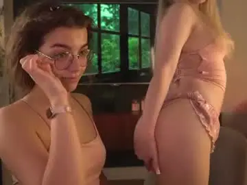 Chaturbate Free Live Porn of huba_booba