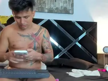 Chaturbate Live Porn of adriano_bigcock