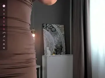 Chaturbate Live Sex Cam of foxylovesyou