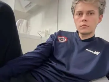 Chaturbate Sex Cam of danny_love01