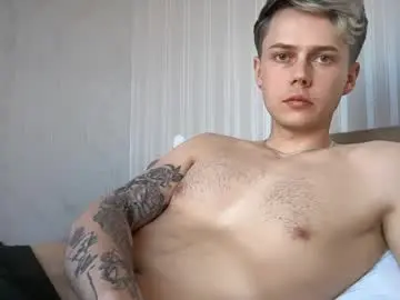 Chaturbate Sex Cam of danny_love01