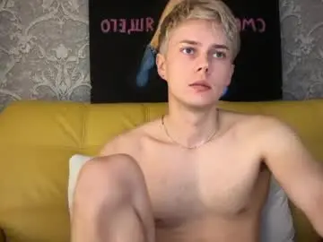 Chaturbate Sex Cam of danny_love01