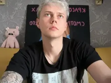 Chaturbate Watch Live Sex Cams of danny_love01